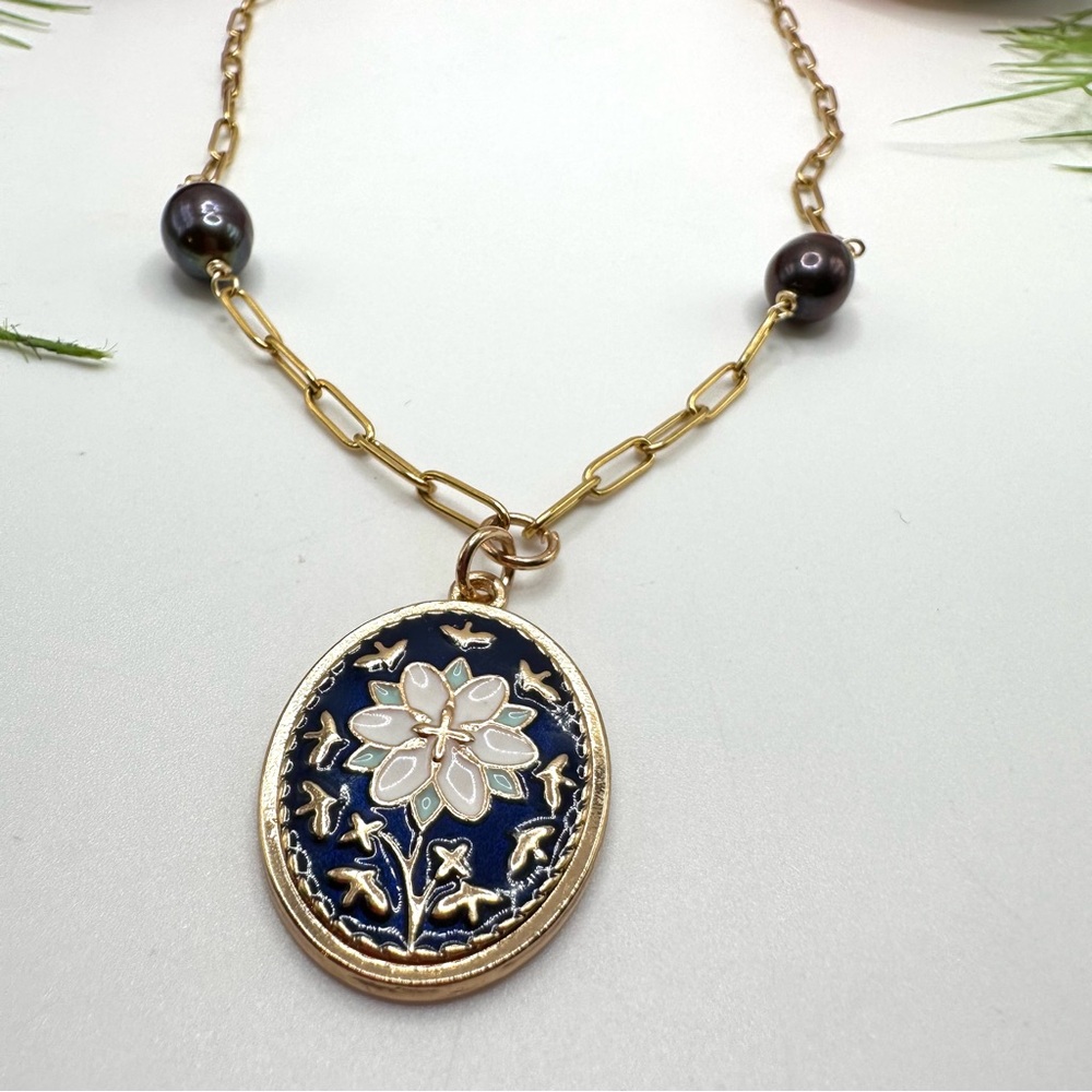 NEW⚜️Mosaic Charm & Tahitian Pearl Necklace - Picture 4 of 7